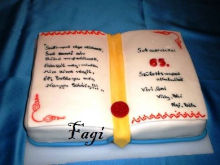 könyv torta