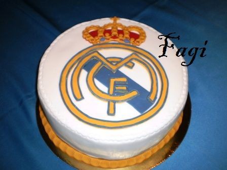 címeres torta