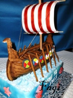 Viking hajó torta