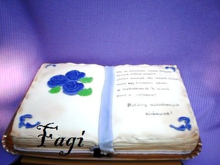 könyv torta 3
