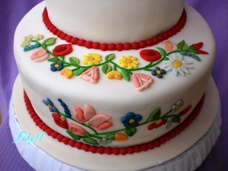 aranylakodalomra torta