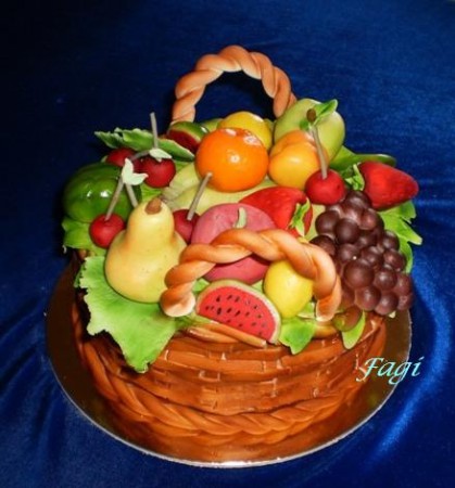 gyümölcskosár torta