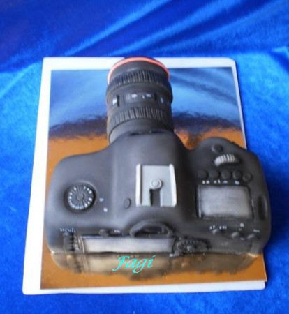 Canon fényképezőgép torta