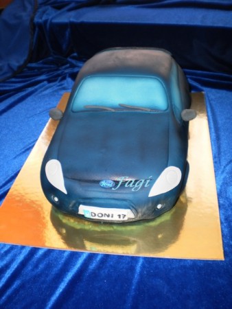 Ford autó formatorta
